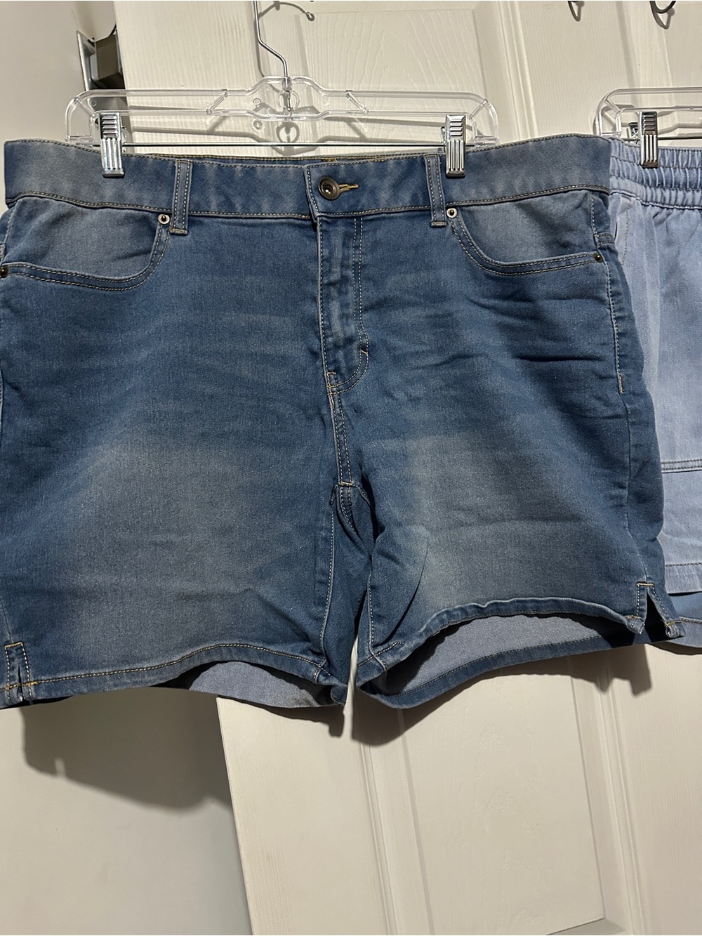 Terra & Sky and Lane Bryant Blue Denim Shorts 2 Pair XXL/16W - Picture 6 of 10